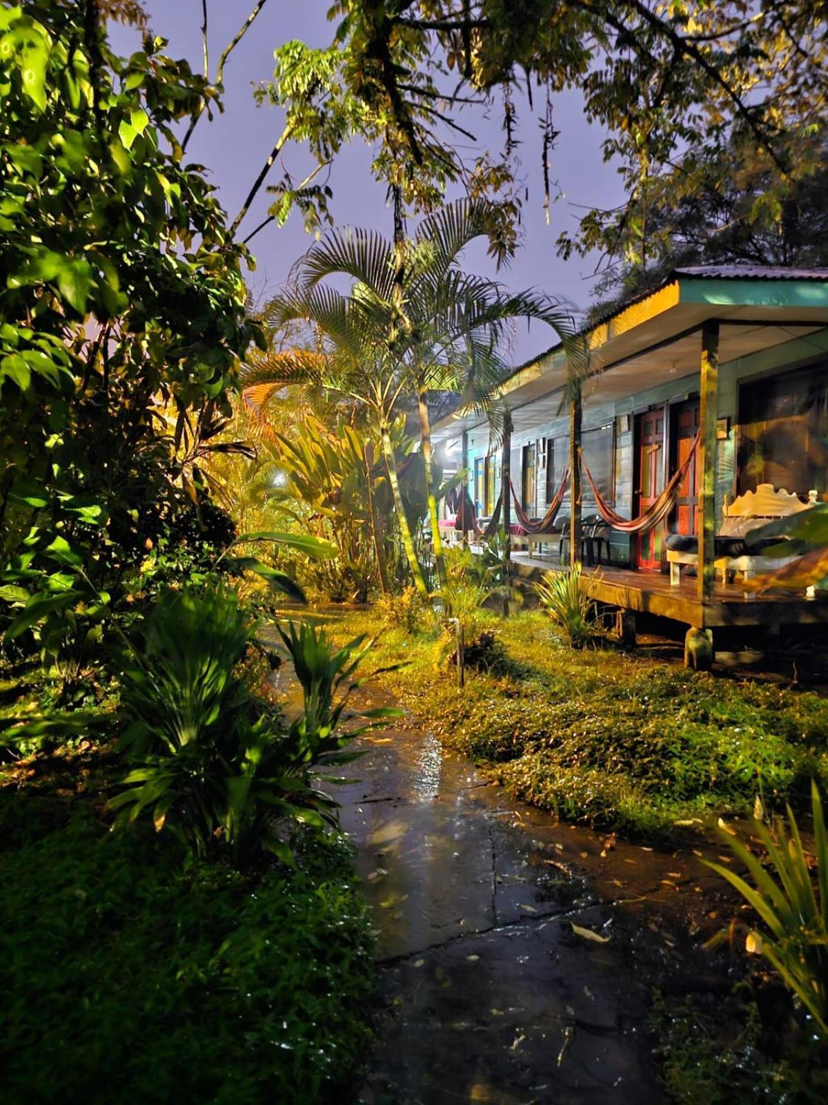 Cabinas Tortuguero Exterior photo